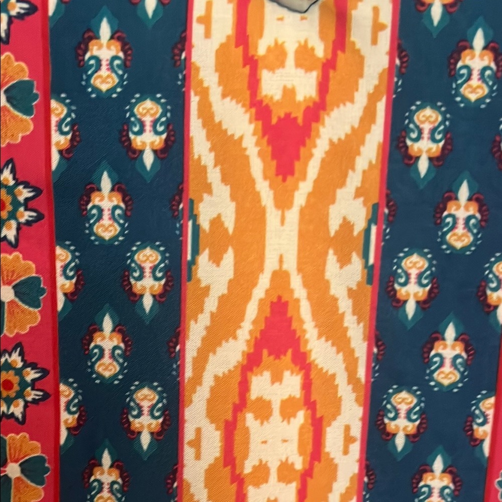 Teal and Red Patterned Tunic - Picture 7 of 8